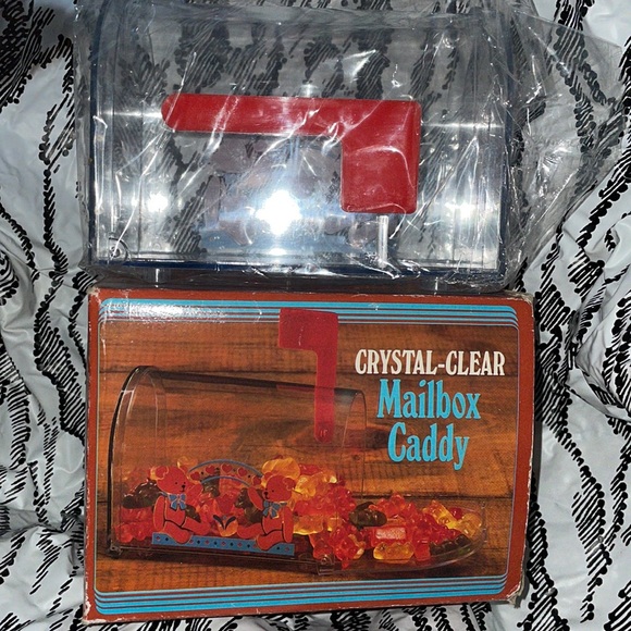 Vintage Crystal Clear Mailbox Caddy - Picture 2 of 5